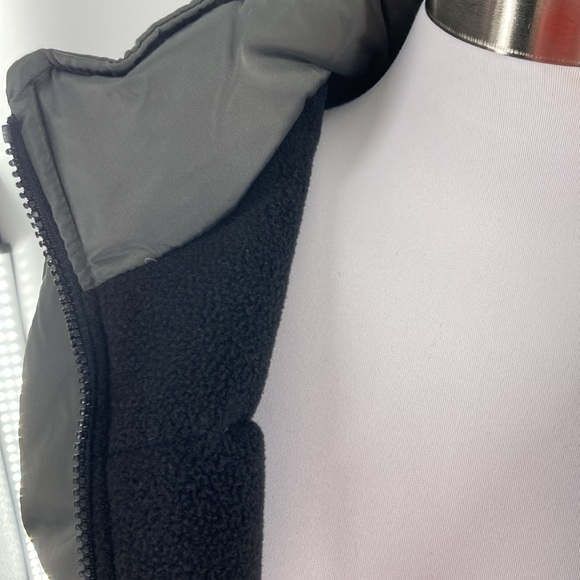 Kenneth Cole Reaction 90's Colorblock Down Puffer Vest Womens Medium - Picture 6 of 8